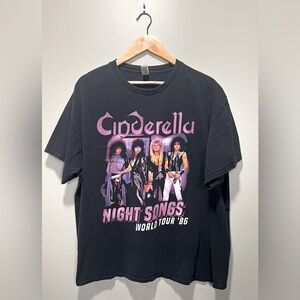 Gildan Black Cinderella Night Songs Graphic T-Shirt
size XL